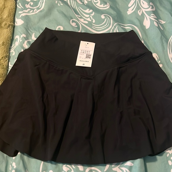 HALARA Pants - Halara skort XL